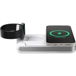 OtterBox 2-in-1 Power Bank With MagSafe 5 OtterBox 2-in-1 Power Bank With MagSafe -OtterBox Deals Store 2 in 1 power bank magsafe 3