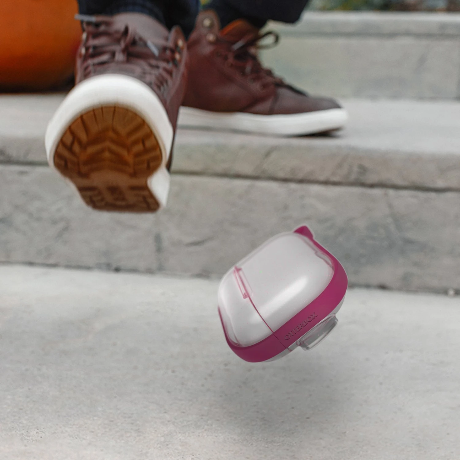 OtterBox AirPods (3rd Gen) Lumen Series Case 2 OtterBox AirPods (3rd Gen) Lumen Series Case - Image 2