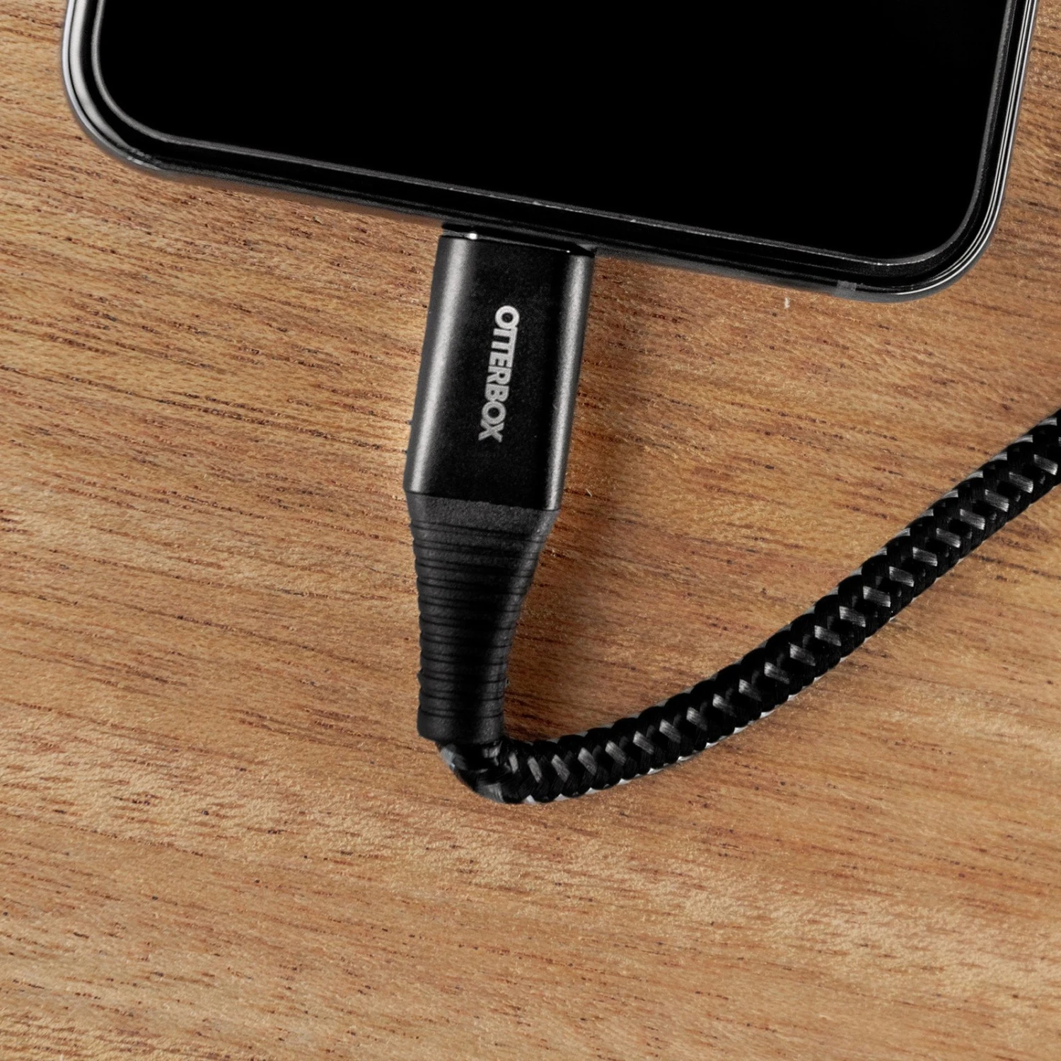 OtterBox Premium Pro Fast Charge USB-C To USB-C Cable 4 OtterBox Premium Pro Fast Charge USB-C To USB-C Cable - Image 4